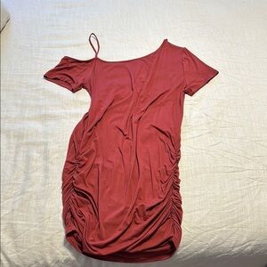Elegant Off-Shoulder Ruched Dress - Red